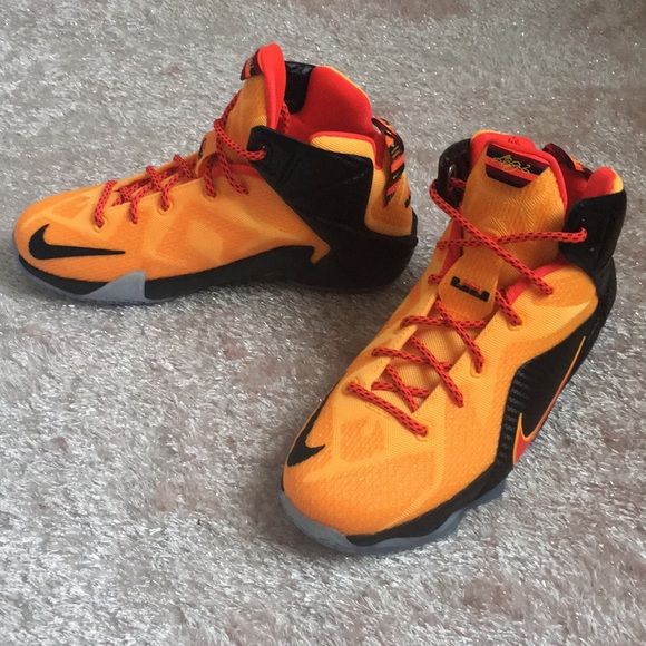 NIKE LeBron Xll - Picture 5 of 6